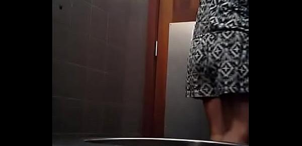  Câmera escondida banheiro feminino, delícia!